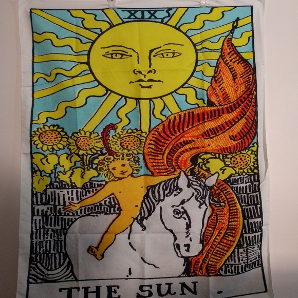 The Sun Tarot wall hanging - Picture 2 of 2